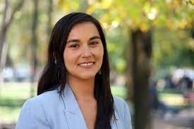 Chile: una ministra de Gabriel Boric atribuyó parte de la Argentina a “territorio mapuche”