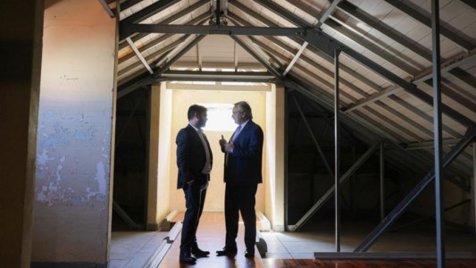 Fernández y Boric recorrieron el museo de la ESMA junto a autoridades de organismos de DDHH