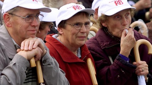 Atención jubilados: ¿quienes no van a cobrar el monto de los $6.000?