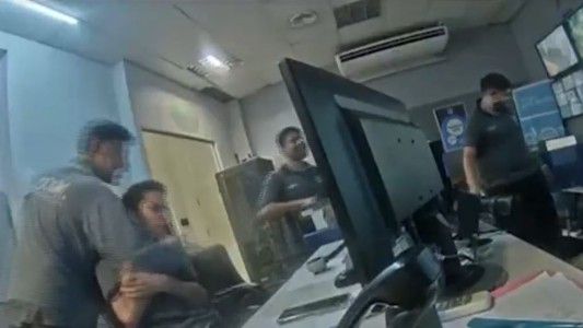 Video: festejo de gol en un centro de monitoreo tras la captura de dos motochorros