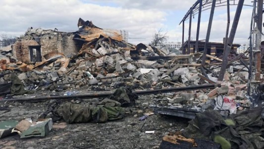 Denuncian que las tropas rusas violaron a menores de edad durante su invasión en Bucha