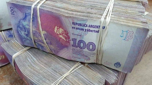 Los billetes de 100 por los que los coleccionistas pagan 10.000 pesos: cómo identificarlos
