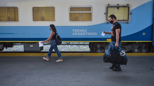 Vuelve a circular el tren que une Buenos Aires con Bahía Blanca