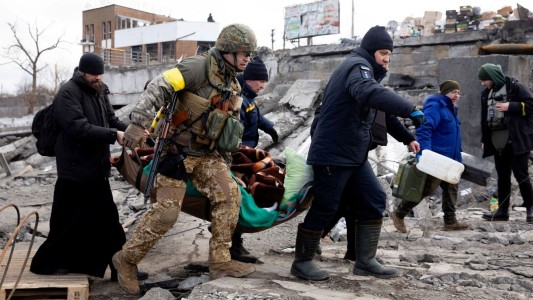 Ultimátum ruso a los defensores de Mariúpol y nuevo bombardeo cerca de Kiev