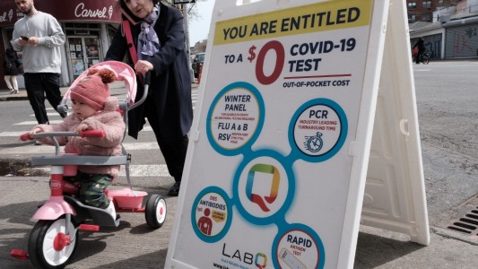 Estados Unidos volvió a ser el principal foco de contagios de covid del mundo