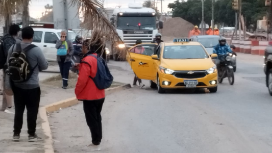 Paro de transporte, usuarios se las rebuscan como pueden…