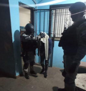 Pareja detenida, usaban a su hijo menor de edad para vender droga