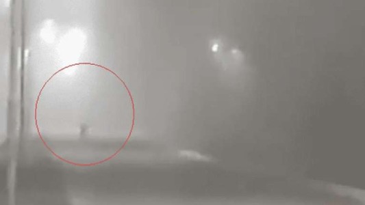 Video: filmaron un supuesto duende en la Universidad de Lomas de Zamora