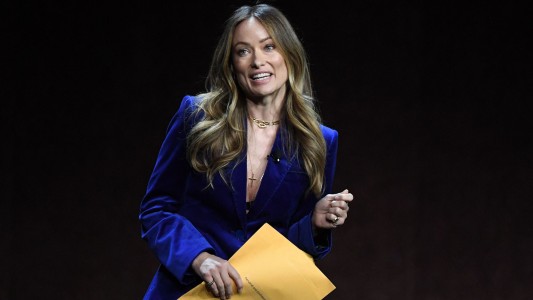 Olivia Wilde recibió los documentos legales sobre la custodia de sus hijos en plena presentación de su película en Las Vegas