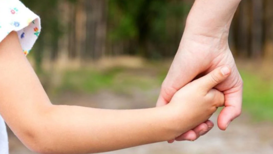 Villa María: buscan familia integrada por mujeres para adoptar una adolescente