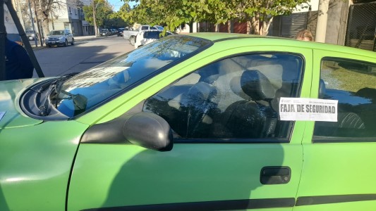 Le quitaron el auto al remisero que le mostró los genitales a una taxista