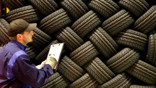 Tras fuertes subas de precios en neumáticos, el Gobierno intima a empresas a que informen costos