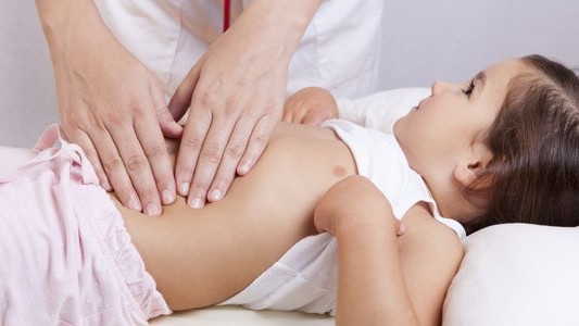 La OMS registró cerca de 230 casos en el mundo de una misteriosa hepatitis que afecta a los niños