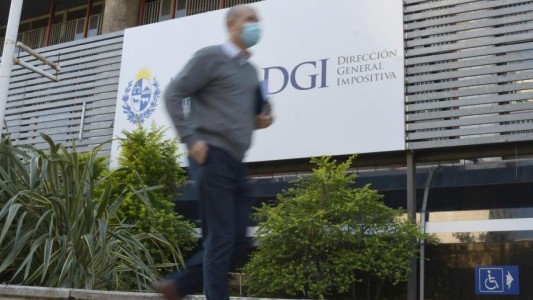 En Uruguay proponen suba de impuestos a sectores acomodados para atender la crisis