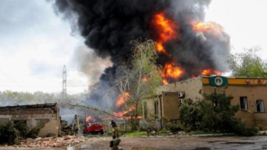 Explosión en una escuela del este de Ucrania: hay al menos 60 desaparecidos