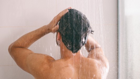 ¿A qué temperatura debe estar el agua de la ducha?