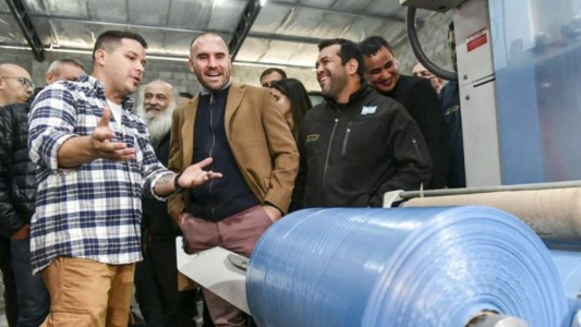 Movimientos sociales apoyaron a Martín Guzmán: "Vamos a juntar firmas para el proyecto de renta inesperada"