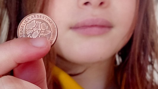 Ayuda remota salva la vida de una niña, se había tragado una moneda