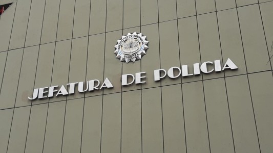 Liberan a un policía acusado de matar a otro de una trompada