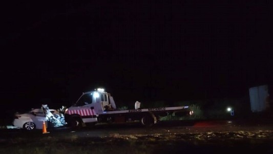 Una chica, única sobreviviente de un accidente: murieron su novio, de 19 años, y sus abuelos