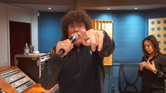 La 'Mona' Jiménez íntimo: "voy a cantar una vez por mes, quiero durar un poquito más"