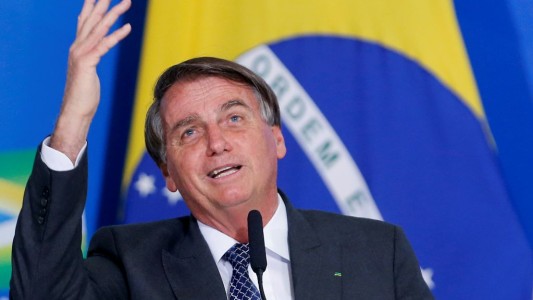 Bolsonaro pidió justicia "sin exagerar" para policías tras la muerte por asfixia de un detenido