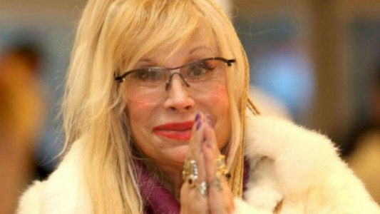 Irreconocible: así apareció Betty Olave en un video