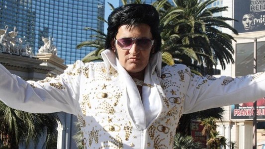 Exigen que imitadores de Elvis Presley dejen de efectuar matrimonios exprés en Las Vegas