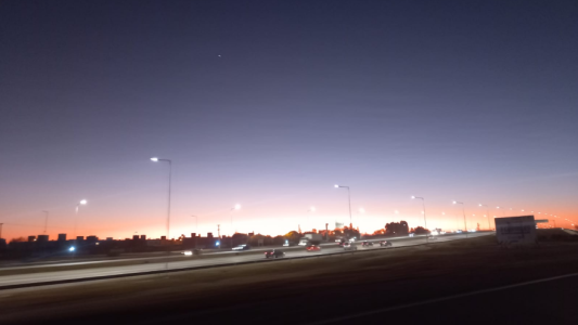 Fresco por la mañana, ligeramente nublado, ascenso de temperatura, máxima 22°