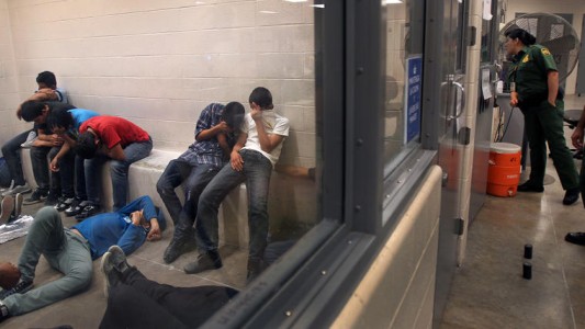 Revés judicial para migrantes en EE.UU.: podrán ser detenidos más de 6 meses sin audiencia de fianza