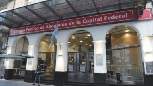 El Colegio de Abogados le ganó un juicio por dos millones de pesos a las ART por llamarlos "caranchos"