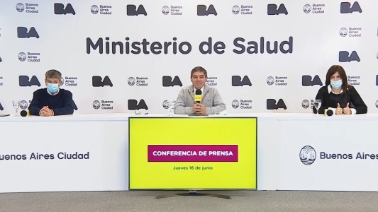 El barbijo pasa "de obligatorio a recomendado" en CABA: la explicación de Quirós