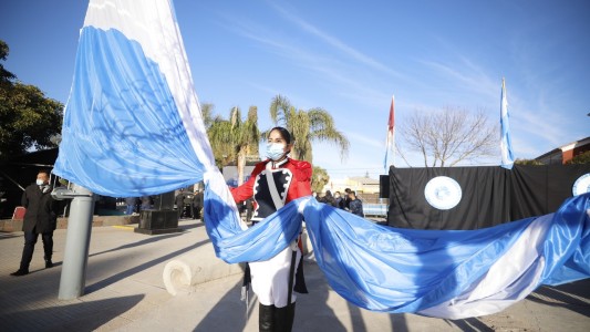 Córdoba celebró el Día de la Bandera con un acto Monte Cristo