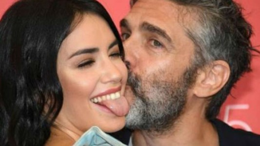 Lali y Sbaraglia a los besos