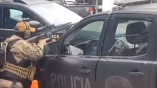 Un policía se atrincheró en su casa en Villa Luro: "Estoy solo y no estoy armado"