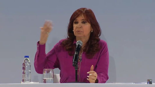Cristina Fernández le respondió al Presidente: "Perón cazó la lapicera y no la largó más"