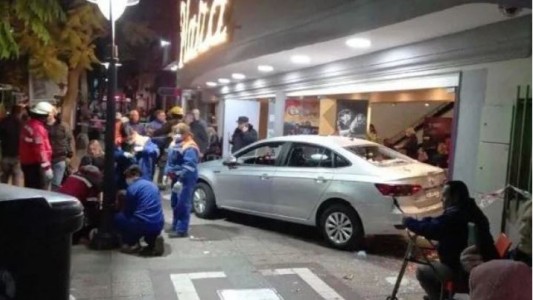 Imputaron al conductor que atropelló a 23 personas en un teatro de Mendoza