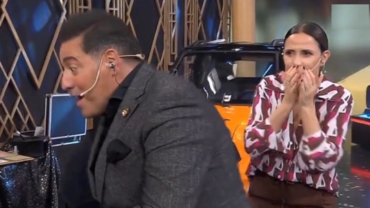 Susto en tv en vivo: la hija de María Fernanda Callejón aceleró en una moto y casi se estrella