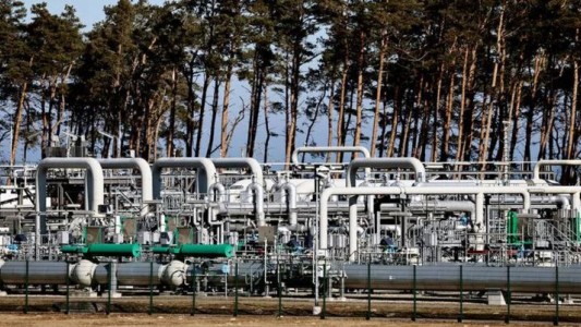 Rusia reanudó el suministro de gas a Europa mientras continúa con los bombardeos en el este de Ucrania