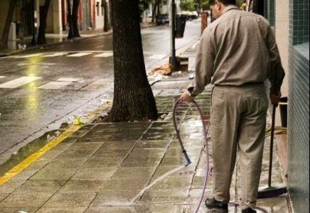 Suben las expensas: porteros de edificios recibirán un súper bono