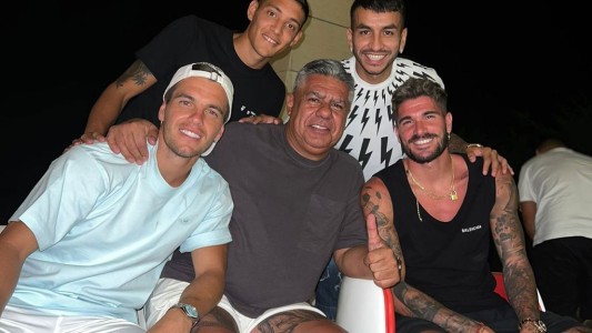 Tapia viajó para homenaje a Maradona en L'Alcudia y se juntó con los "pibes de la Scaloneta"
