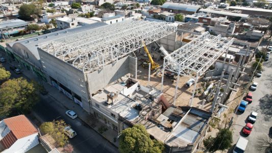 El estadio de Atenas sigue creciendo
