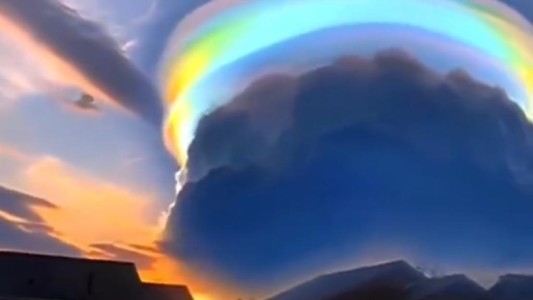 Extraño fenómeno: captan una “nube arcoíris” en China