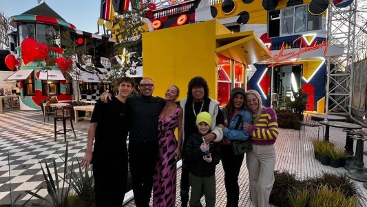 La Mona visitó su museo-bar a días de la inauguración