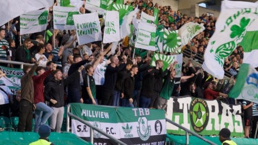 "Lizzie is in a box": cancelan a irlandeses por celebrar la muerte de Isabel II - #FlashChat