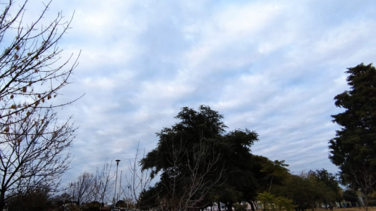 Cielo cubierto, descenso de temperatura, máxima de 20°