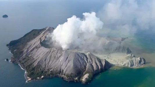 Alerta en Nueva Zelanda por riesgo de erupción del supervolcán Taupo
