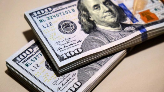 El dólar blue bajó a $285 y el Banco Central compró otros US$ 340 millones