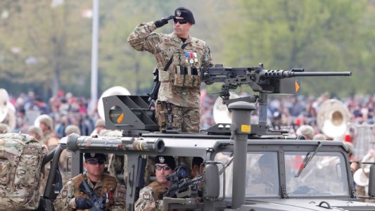 Renunció el jefe del Estado Mayor Conjunto de Chile tras el robo de información a las Fuerzas Armadas