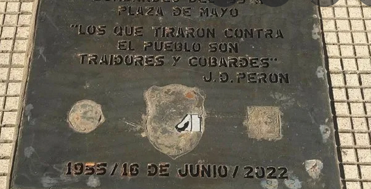 Vandalismo "histórico" en cercanías del Ministerio de Economía